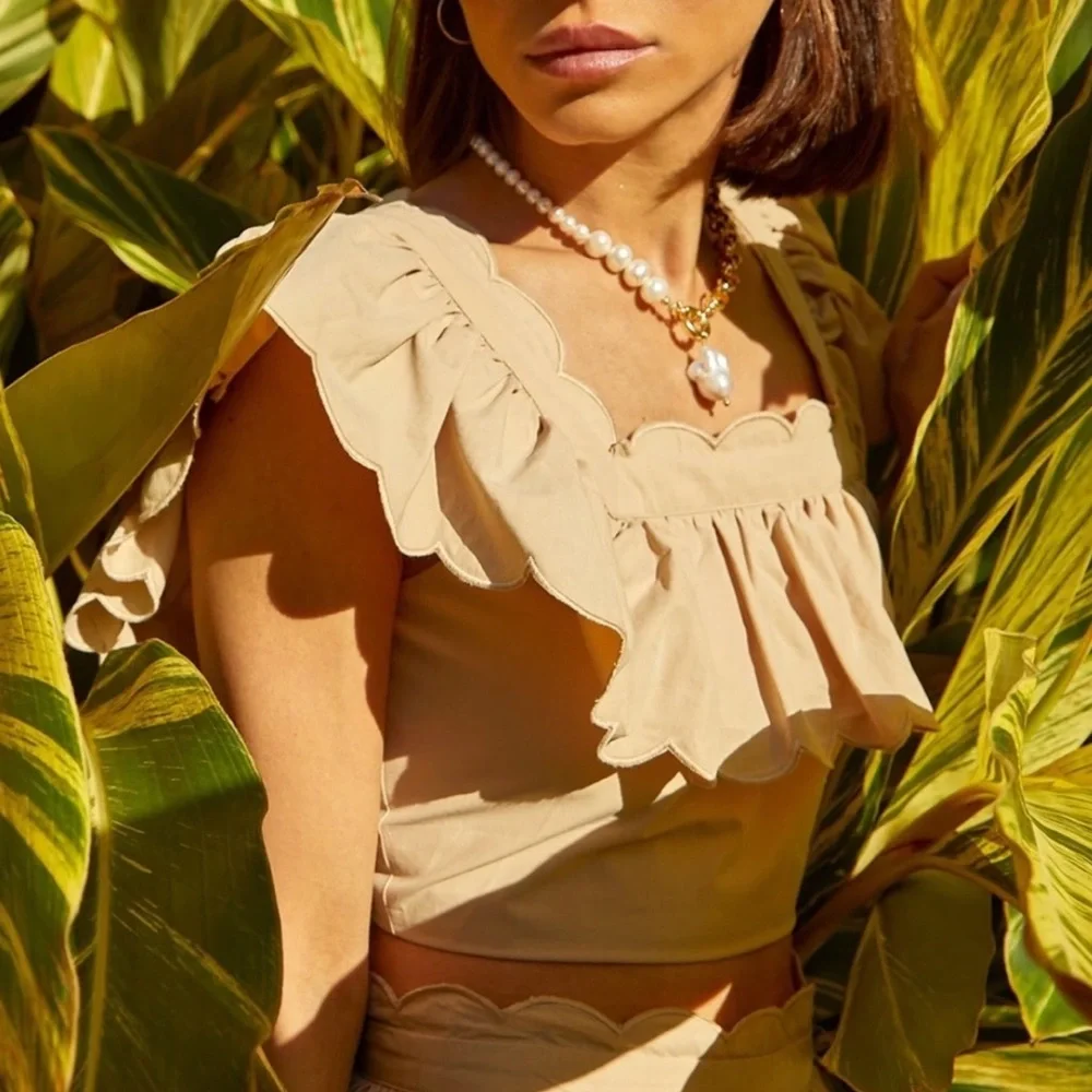 Hunter Bell Kate Beige Khaki Ruffle Crop Top - Picture 2 of 13